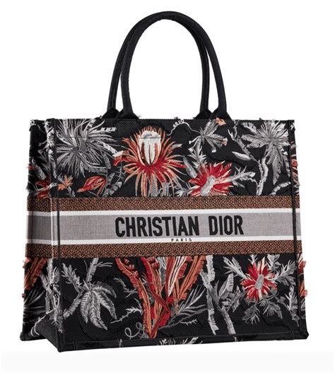 dior tote 2020|Dior spring summer 2020.